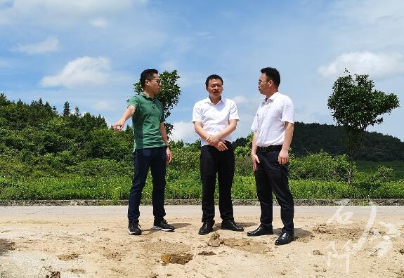 助推園區(qū)共建 聯(lián)農(nóng)帶農(nóng)穩(wěn)增收&mdash;&mdash;記廣東省粵黔協(xié)作工作隊(duì)銅仁工作組石阡小組組員、石阡縣政府辦副主任、縣鄉(xiāng)村振興局副局長(zhǎng)祁奇?zhèn)?