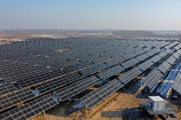 裝機(jī)猛增價(jià)格&ldquo;跳水&rdquo;　光伏行業(yè)過熱&ldquo;后遺癥&rdquo;漸顯