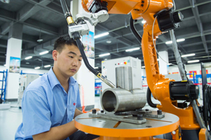 規(guī)劃&ldquo;撞車&rdquo;　多地爭(zhēng)上先進(jìn)制造業(yè)